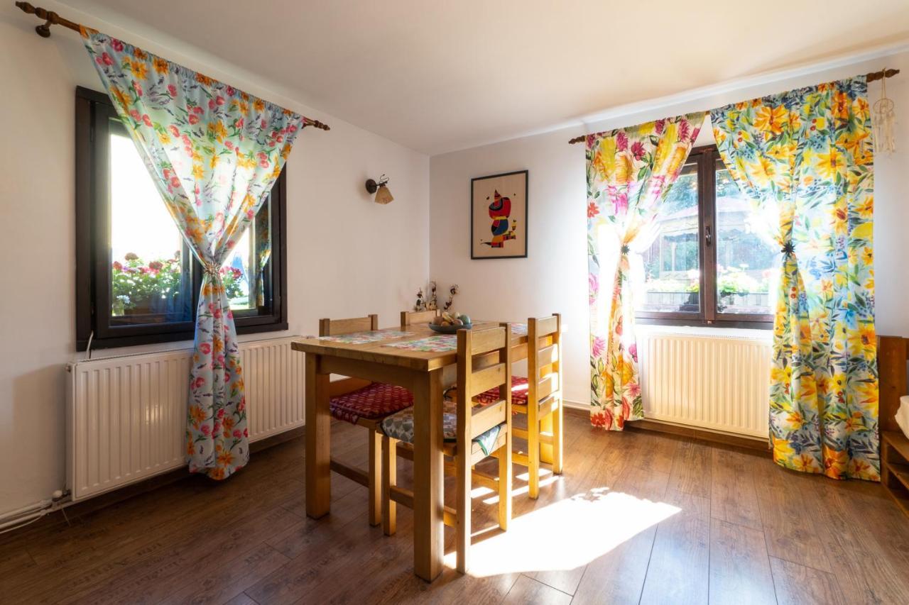 Sunset Cottage Braşov Extérieur photo
